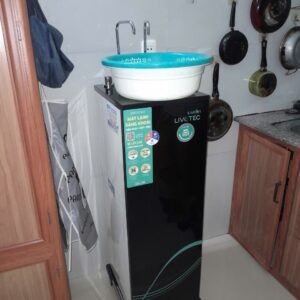 Máy lọc nước nóng lạnh Karofi Livotec 612